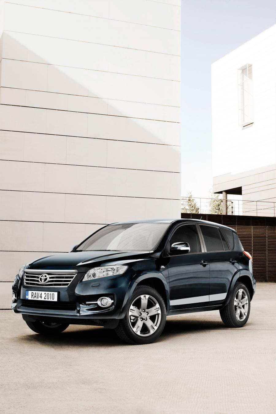  Toyota RAV4 2010 года  (фото 29 из 31)